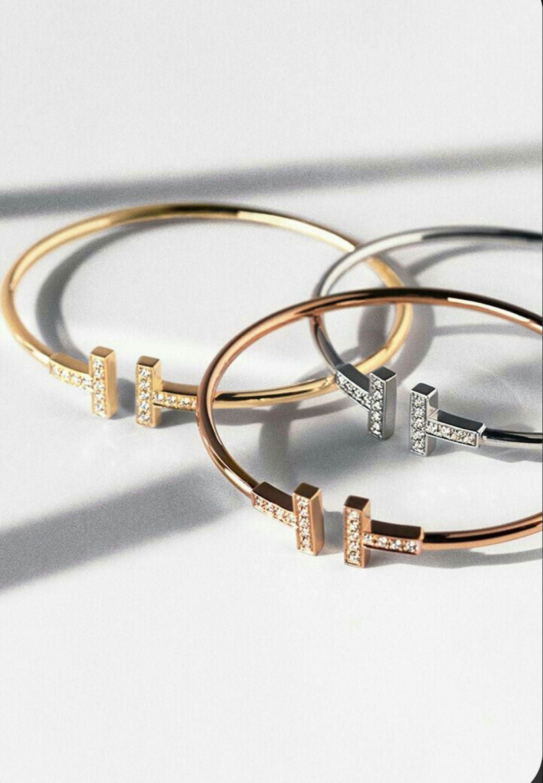 Bracelet T