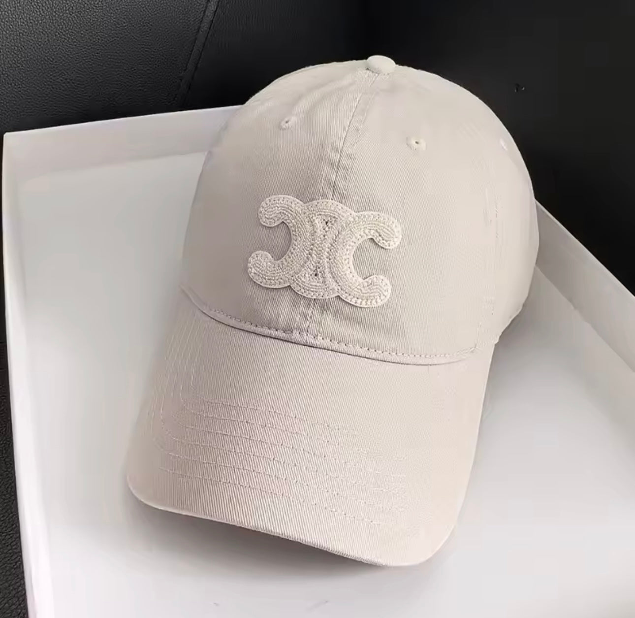 Casquette C