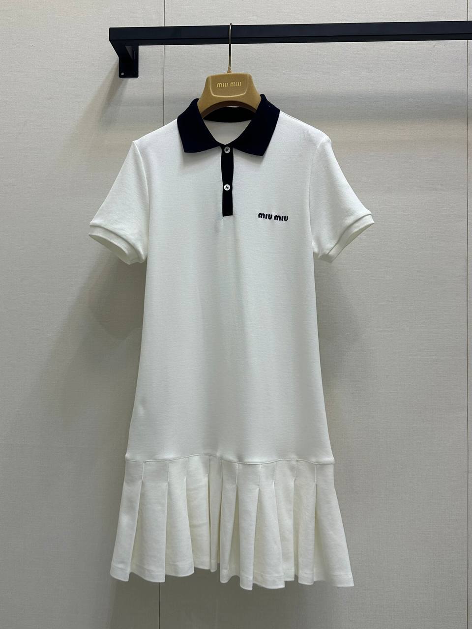 Robe M